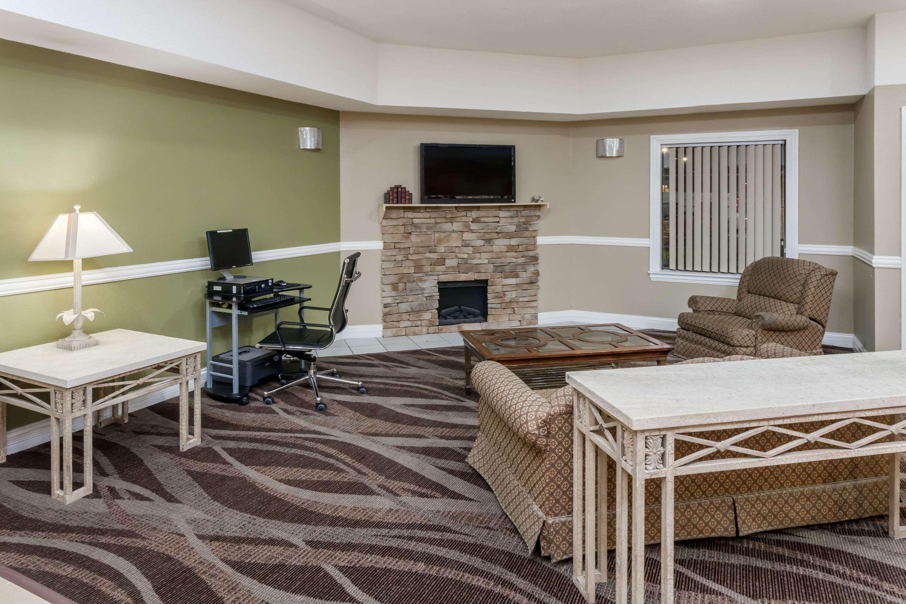 Super 8 By Wyndham Rochester Экстерьер фото